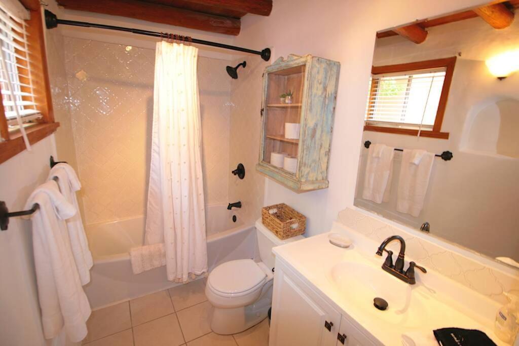 Galisteo Getaway - Courtyard - Near Railyard Villa Санта Фе Екстериор снимка
